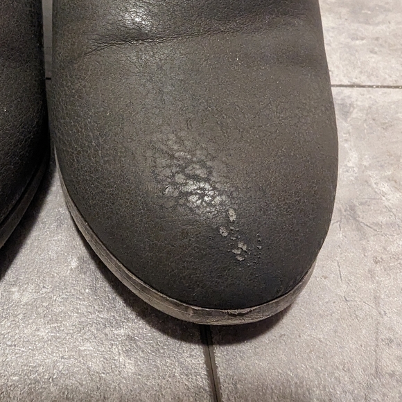 Fergalicious Grey Booties - Picture 3 of 9